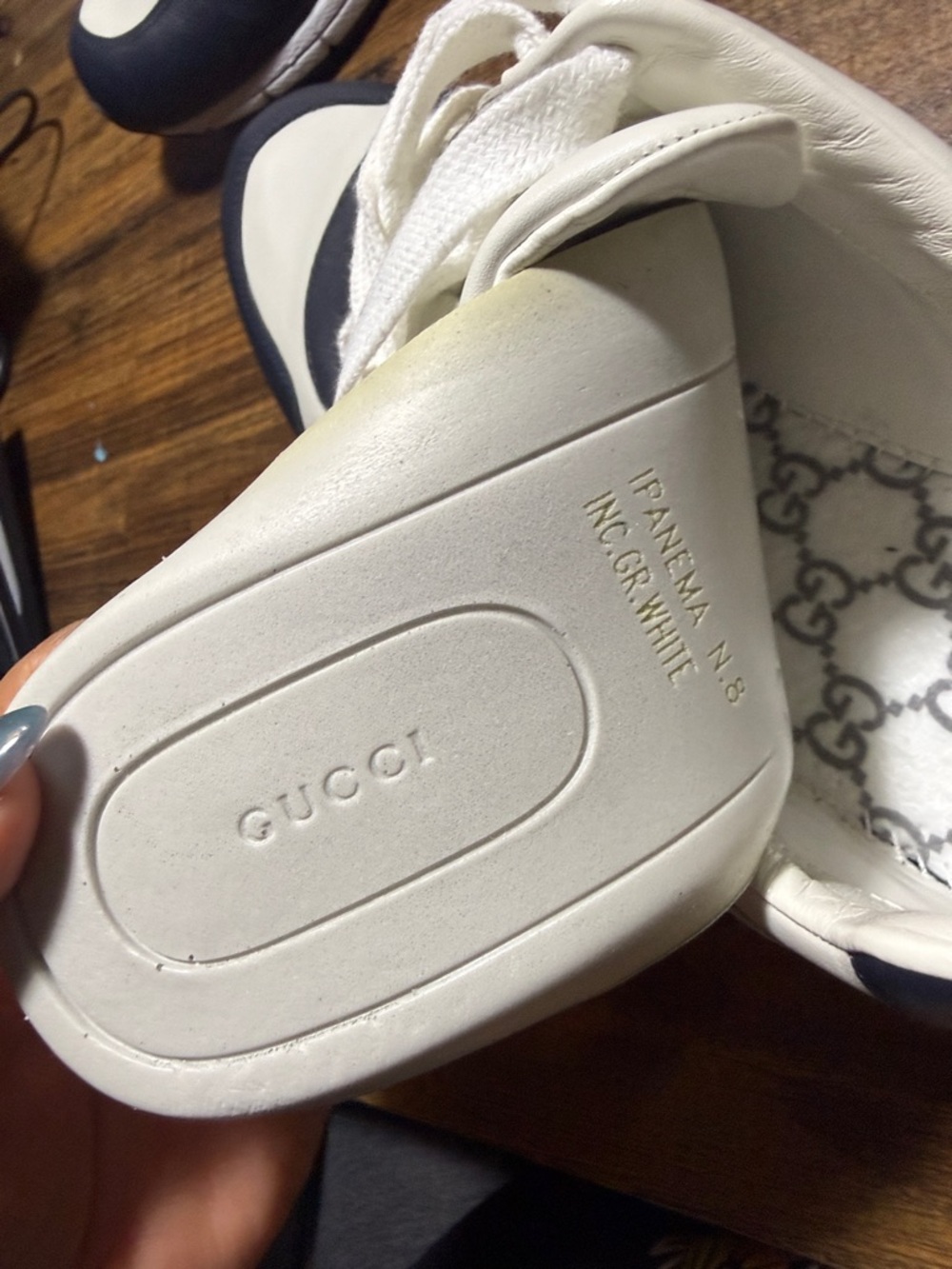 Gucci Men's White and Navy Leather Sneakers - Picture 8 of 11